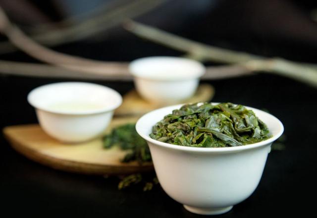 茶叶第一泡水到底有多脏？洗茶能洗去脏东西吗？有没有必要倒掉