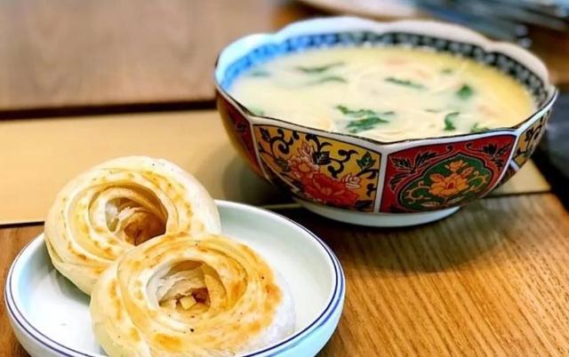 舌尖上的山东,谁说济南没有美食小吃,这五道美食看到你流口水