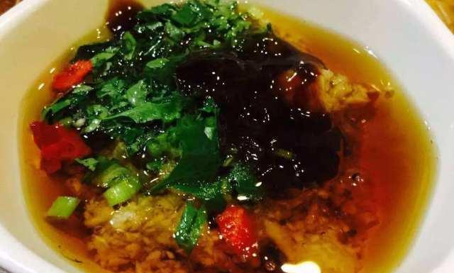 服务员透露:吃火锅时,专调这3种蘸料的人,一看便知是资深吃货