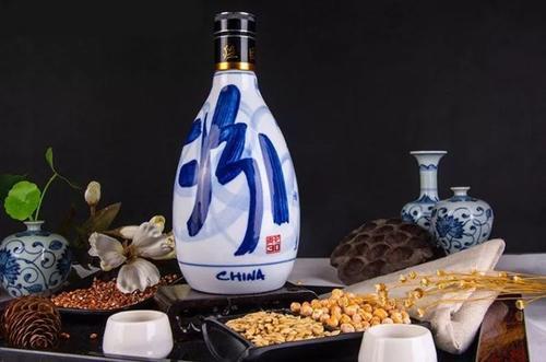 中国有4种低价酒，是穷人版的“茅台酒”！不知你喝没