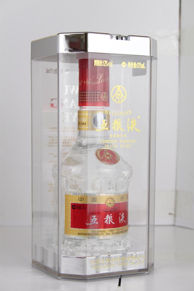挑选白酒别犯迷糊,记住这14句“顺口溜”,购买好酒不上当