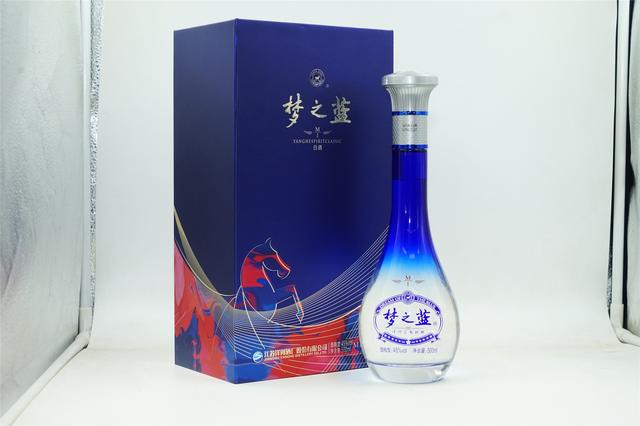 挑选白酒别犯迷糊,记住这14句“顺口溜”,购买好酒不上当