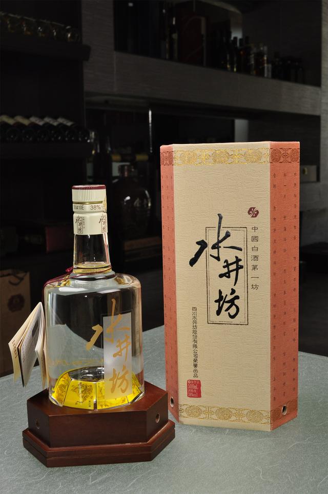 挑选白酒别犯迷糊,记住这14句“顺口溜”,购买好酒不上当