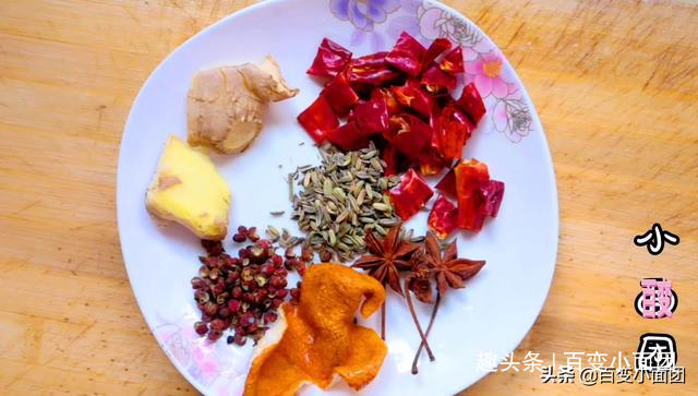 手把手教你在家调卤水做卤肉，色泽红亮 满屋飘香