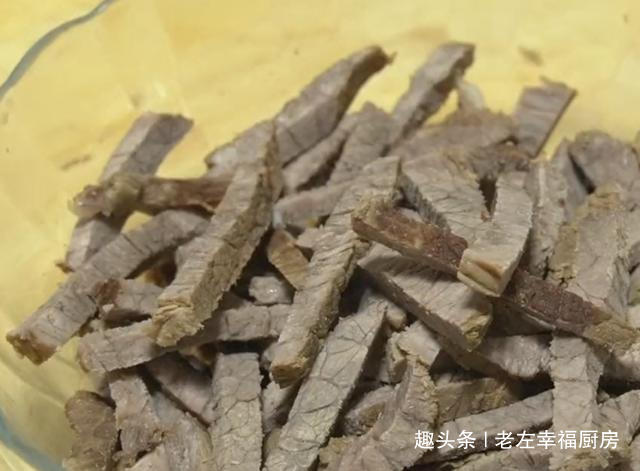 牛肉最爱吃法，一顿做3斤，麻辣有嚼劲，当零食下酒真过瘾