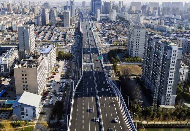 国内唯一看不到山的城市,最高海拔不过8米,号称“百河之城”
