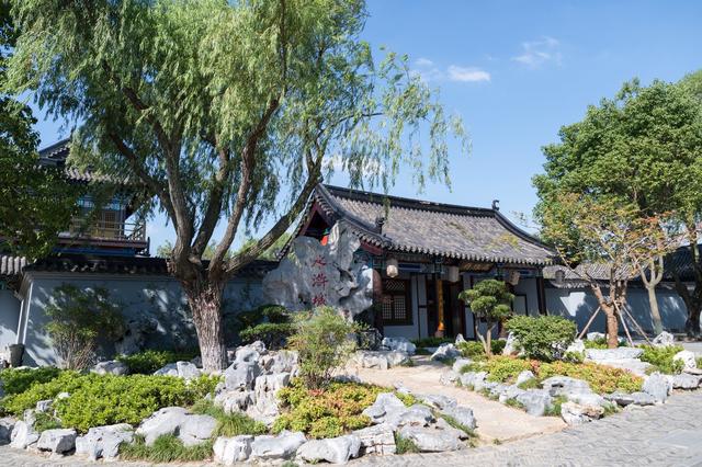 我国首个影视基地,被誉为“东方好莱坞”,现是著名国家5A级景区