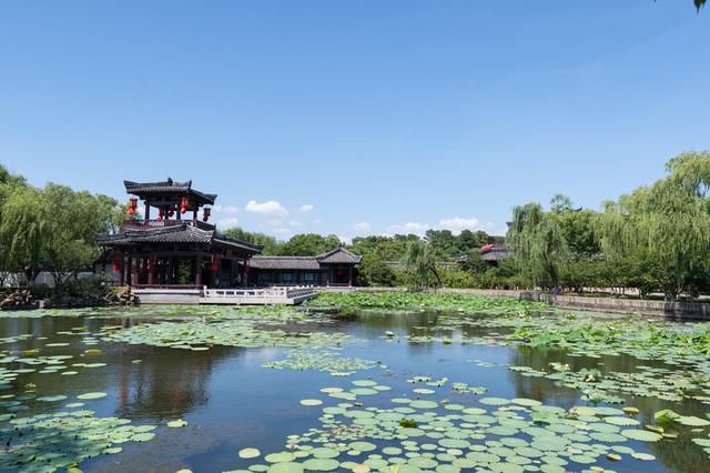 我国首个影视基地,被誉为“东方好莱坞”,现是著名国家5A级景区