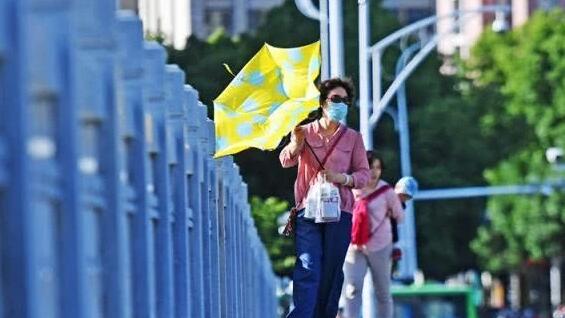 江苏天气持续晴朗回暖明显 预计24日最高气温可达34℃