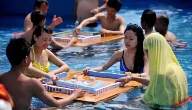 广东“威尼斯”水上度假村，出门就可以跳入水中！1.3km泳池任你畅游！