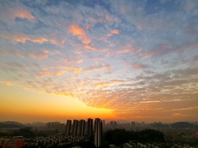 美图来袭!今天的江门美炸了,未来几天天气有惊喜……