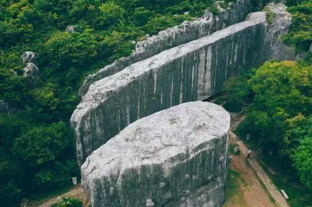 中国明朝“最大”烂尾工程,一块破石头累死3000人,如今成胜地!