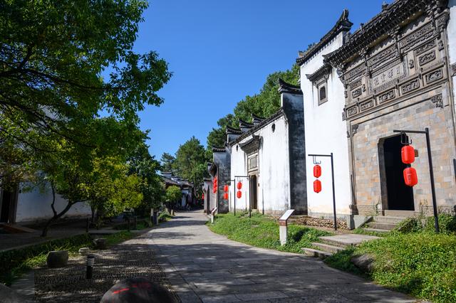 浙江适合“穷游”的城市,大多数景点都免门票,景美人少消费不高
