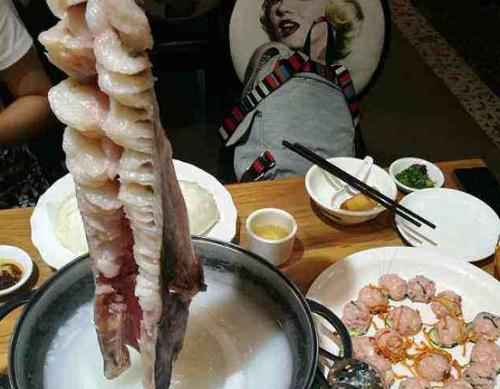 它是广州最“残忍”的一道菜,吃的人赞不绝口,做的人却累死累活