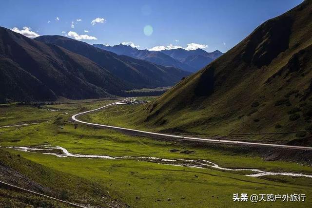 新疆天山南北20日全域自驾，囊括南北疆主要景区景点和旅游路线