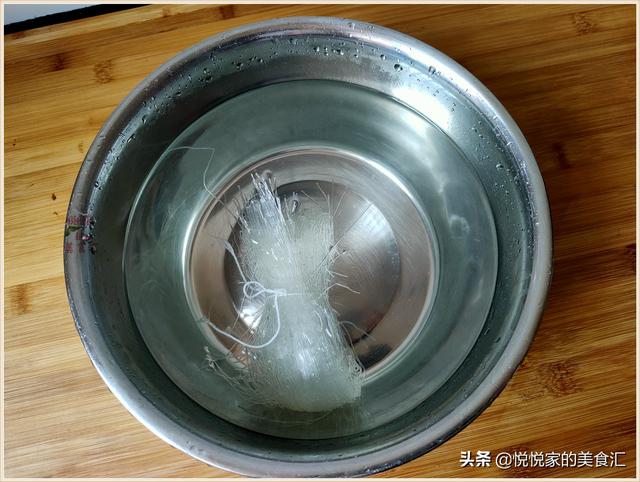 夏天，不想做饭就吃它，5分钟就上桌，热量低饱腹快，爽口又解馋