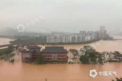 南方大部连遭强降水袭击