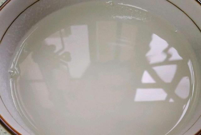 夏天到了，教你做水果凉粉，Q弹嫩滑有劲道，口感清爽解腻