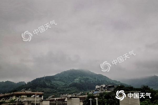 新一轮强降雨今日达鼎盛 黔湘鄂皖等地有大到暴雨现身