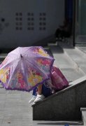 深圳天气闷热温度直冲3