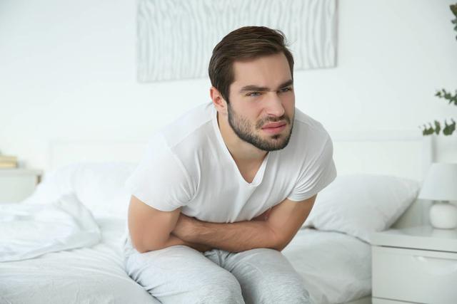 男性应如何预防不育?医生指点:生活中5个细节不可大意