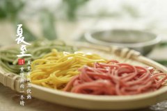 急食酸以收之”，也就是