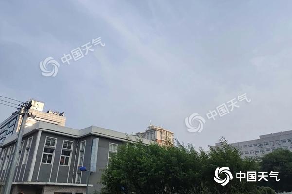 今后三天京城天气多云为主,炎热依旧雷雨多发