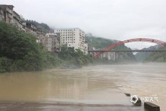 重庆多地迎洪峰过境 綦江