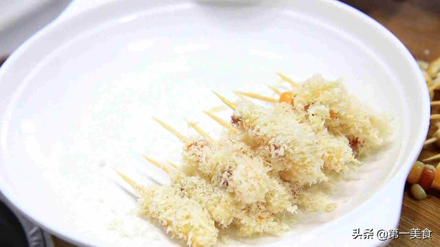 厨师长教你家常小零食,牙签玉米的做法,简单美味比牙签肉还好吃