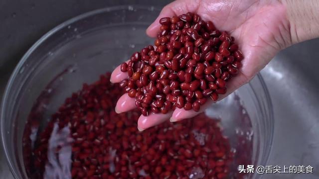 夏天来碗冰镇绿豆汤,清凉解暑,新奇的做法,怎么调味都好吃