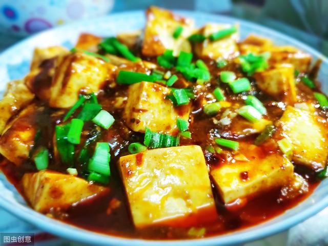 豆腐怎么做?大厨推荐:焖烧豆腐、香辣豆腐丁,一嫩一老各有特色