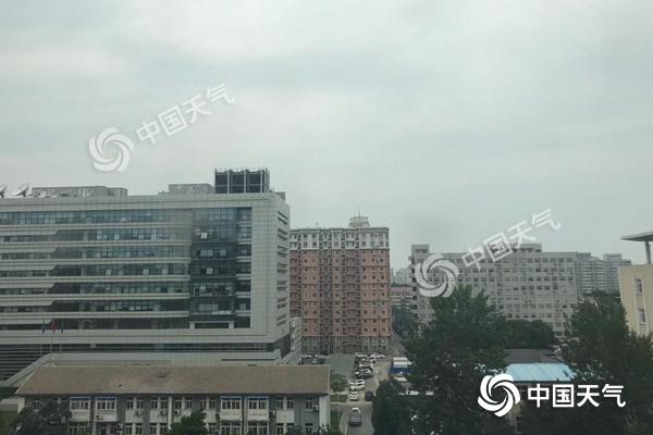 北京进入雷雨多发时期 今夜到明天大部有雷雨