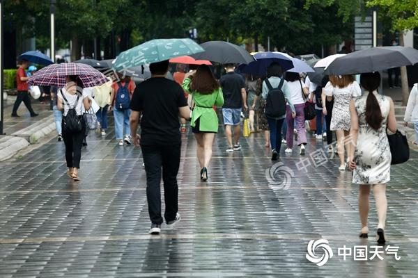 注意!北京今日将迎入汛以来最强降雨 局地有冰雹大风