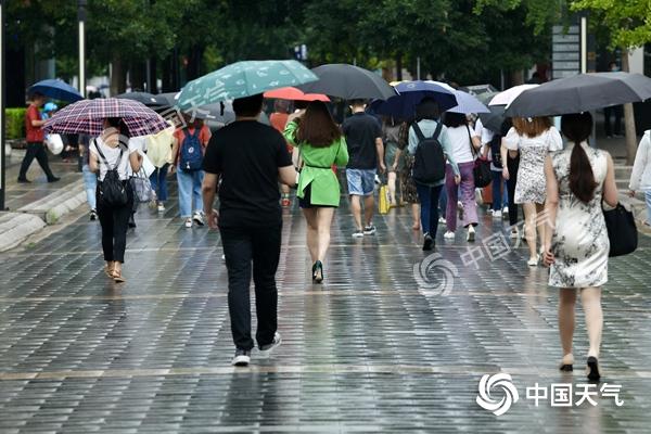 注意！北京今日将迎入汛以来最强降雨 局地有冰雹大风