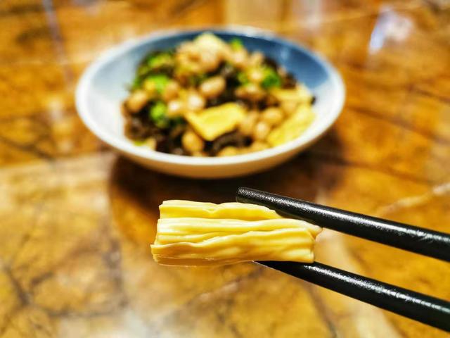 教你一道营养美味的低脂菜，做法简单，零厨艺要求