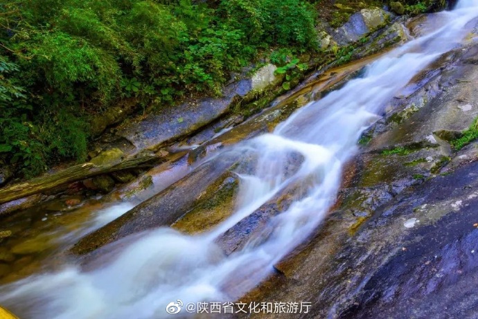 青峰峡 国家AAAA级森林公园