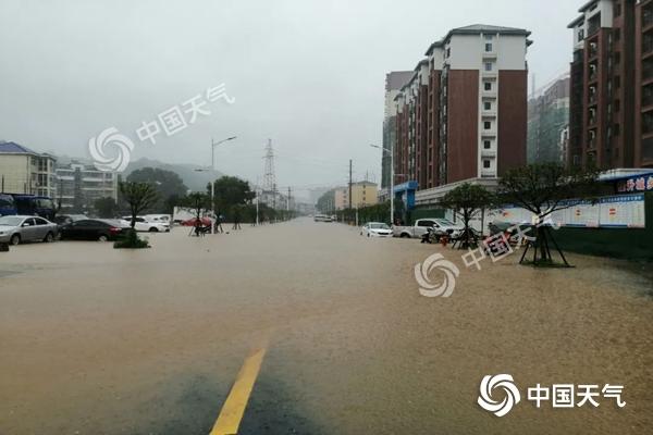 南方强降雨贯穿本周 华北雨中迎清凉