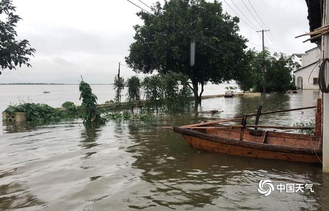 江西受持续强降雨影响 鄱阳湖及周边河流水位超警戒线