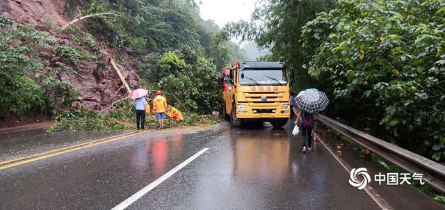 四川宜宾遭遇强降雨 内涝严重农田被淹