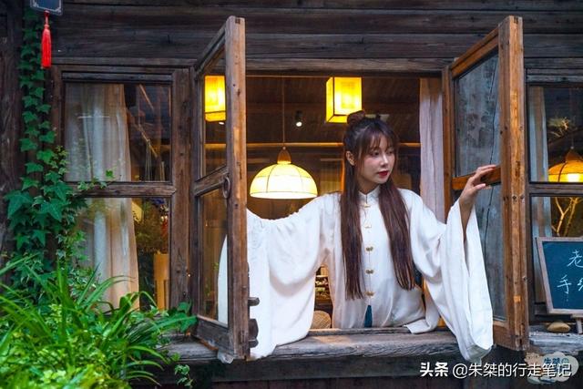 浙江被过多的偏爱,江南六大古镇中,三个人气最高的古镇在其境内