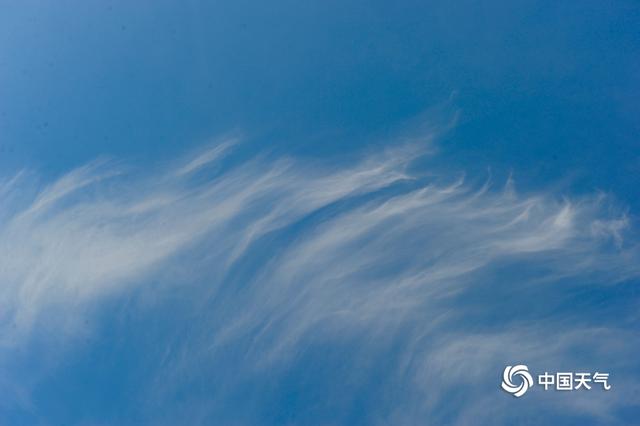 贵阳雨止转晴 蓝天如洗白云如絮