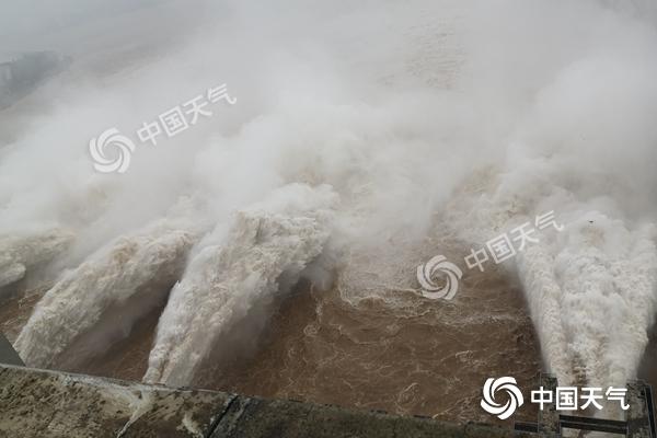 南方大范围高温继续“盘踞”明起长江中下游降雨再增多