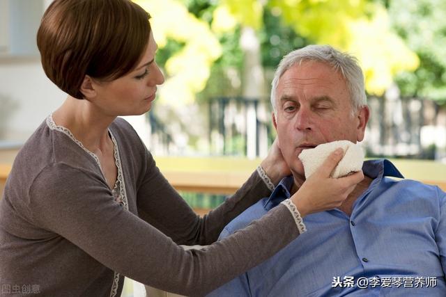 原来它们是预防中风、痴呆不可缺的营养素,中老年人该注意了
