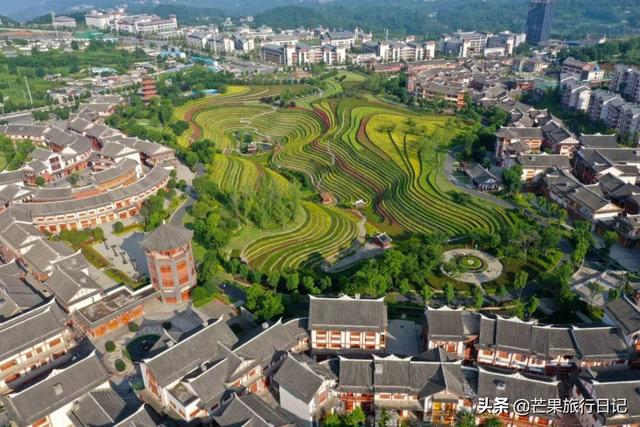 贵州有个县,距离贵阳150公里,名气不大却拥有两处世界之最景点