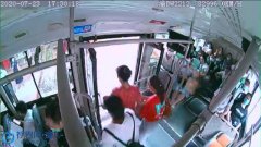 现在的公交车发班间隔都