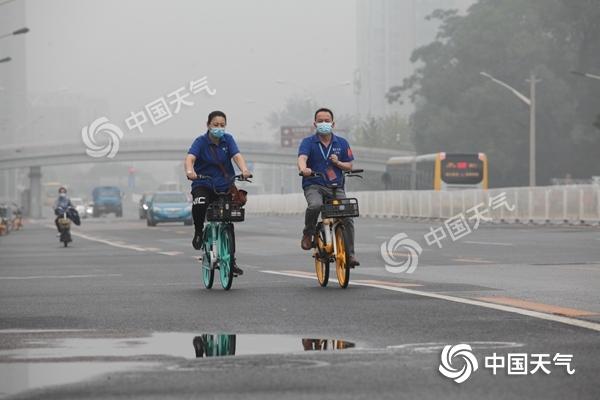 北京多区已发布雷电和暴雨预警 今天傍晚起将有明显雷雨