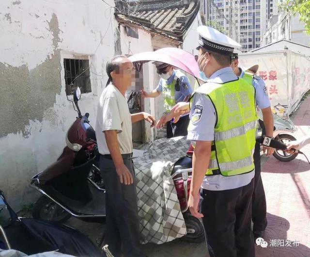 【交通秩序整治百日行动】私装遮阳伞危险!交警部门上路严查……