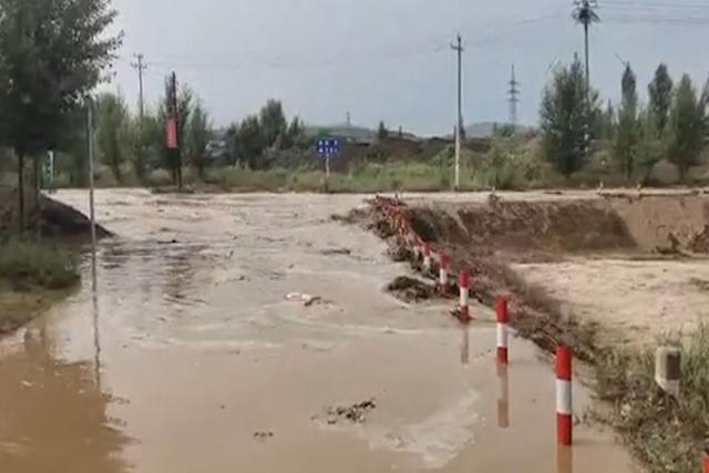 内蒙古敖汉旗遭遇短时强降水多乡镇受灾严重