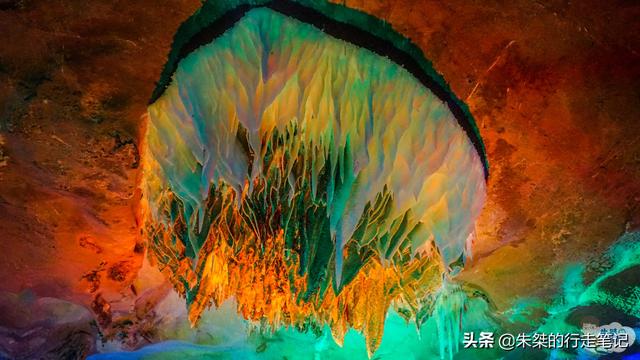 蓬莱仙洞 被发现的溶洞景观中最为优秀的代表 以“四绝”闻名天下