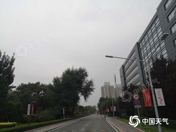 周末两天北京仍将有雷雨 局地短时雨强较大伴有风雹